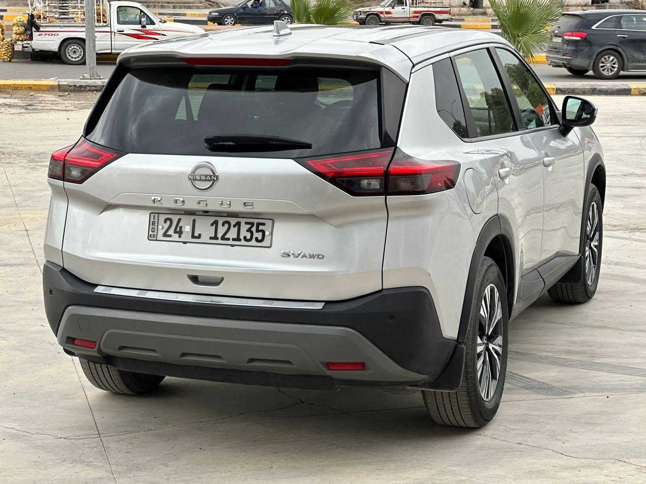 السعر 180$$     ***********
نيسان روج موديل 2023 ماشيه 30 كلين بدون صبغ بدون ضرر مواصفات SV سنويه رقم جديد بأسمي شرط الوكاله والتحويل رادارات أمامي وجانبي كشن كهرب شاشه وكامره 3انطمه قياده الاقتصادي ونورمال وسبورت
قطعتين تبريد تشغيل عن بعد
