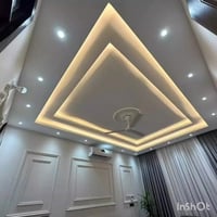 شباب احنه خلف 3 وعامل نشتغل جبس وطلس وصبغ وديكوراة ناخذ متر وقطعي وأسع...