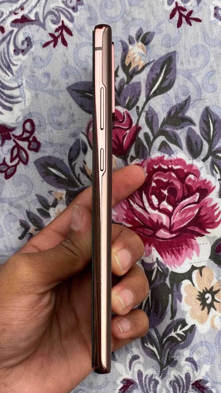 سلام علیکم
جهاز للبيع 

سامسونج نوت ٢٠ 5G

 نسخه :  امريكي 
  لون   : بالصورة
 حجم  :  ٨ - ١٢٨
نظافة  : ٩٥
بطارية : ٩٥

ملحقات :- كفر شاف مستعمل
               القلم غير متوفر 

مكاني : نجف ....
توصيل متوفر ...

سعر :-- " ٣٠٠ " قفل 
لا يدخل غير شراي
ولا احد يكسر السعر 
جزاك الله النجف, العراق


**إذا كنت صاحب هذا الإعلان وتريد حذفه لأي سبب، رجاءا أرسل رسالة إلى الدعم الفني**
