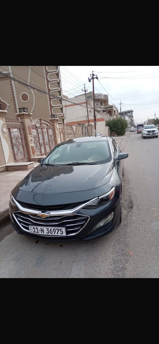 سلام عليكم ماليبو 2021 سيارة جديدة وعلى وضع الشركة بانوراما بصمة كشن كهرباء سيارة جاهزة من كولشي كير ومحرك على وظع الشركة السيارة بسمي تحويل ثاني يوم 
مكانهة بغداد البلديات 
*********** 
السعر 115 وبيهة مجال 
حادث بسيط والصور مرفقة بالمنشور
