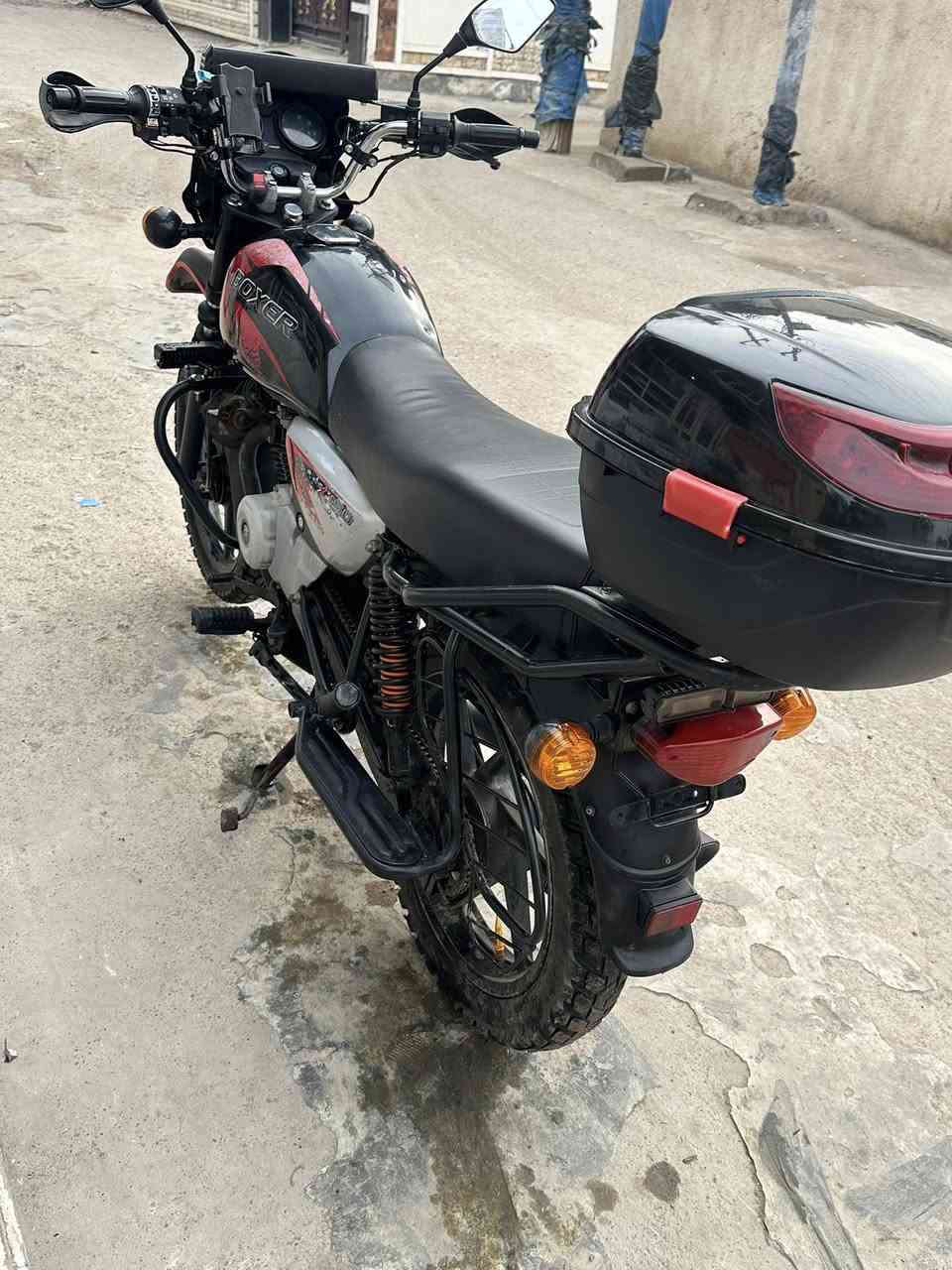 السلام عليكم دراجه بوكسر جبلي موديل ٢٢مبيها كل نقص السعر مليون و250العنوان بغداد الحسينية مال لراشديه رقم الهاتف ***********
