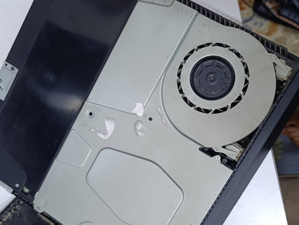 للبيع
بلي 4 سلم للبيع نضافه 90/100 الجهاز ويا جوستك وحده و اون لاين نص تيرا الجهاز مفتوح تنضيف فقط  ملحقاته كامله وكارتونه هم 
مابي اي خلل 
السعر 160 نهايته 
بمكاني بغداد حسينيه الراشدية
واتساب متواجد ***********
