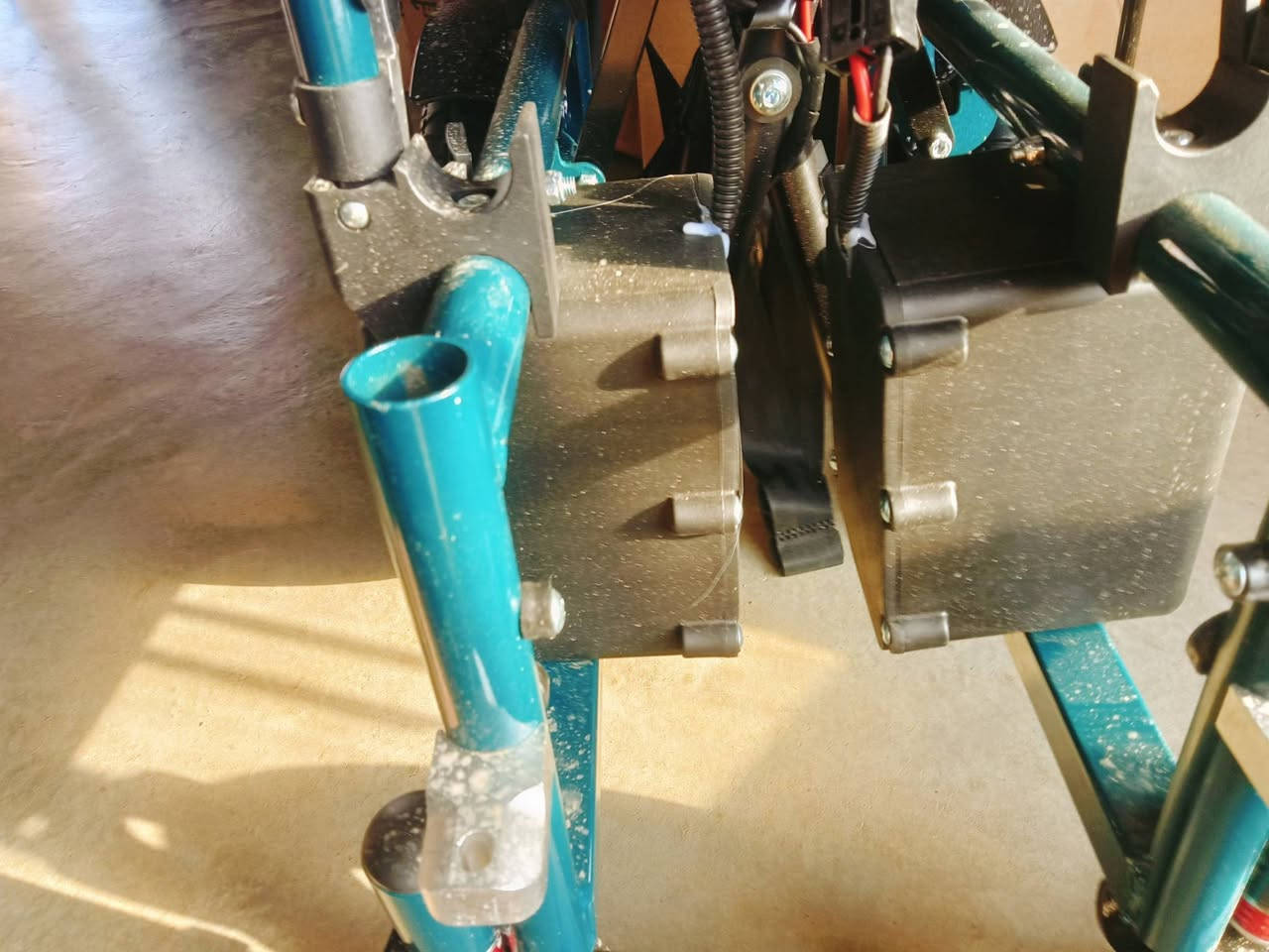 السلام عليكم
يوجد عربانه كهربائية مال معوقين جديده للبيع
للاستفسار الاتصال على الرقم ***********
