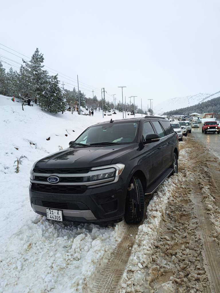 1 پارچە بۆیاخ بێ ناو گرتن
دەعمەکەی چەمەلەغی دواوەی سەکن
97000کم ڕۆشتووە
هایدرۆلیکی گێڕی تازەیە
تایەکانی تازە گۆڕاون
بۆ دەستکەوتنی زانیاری زیاتر پەیوەندیمان پێوە بکەن
*********** السليمانية, العراق
