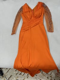 فستان • مقاس 38 • يرتب الجسم