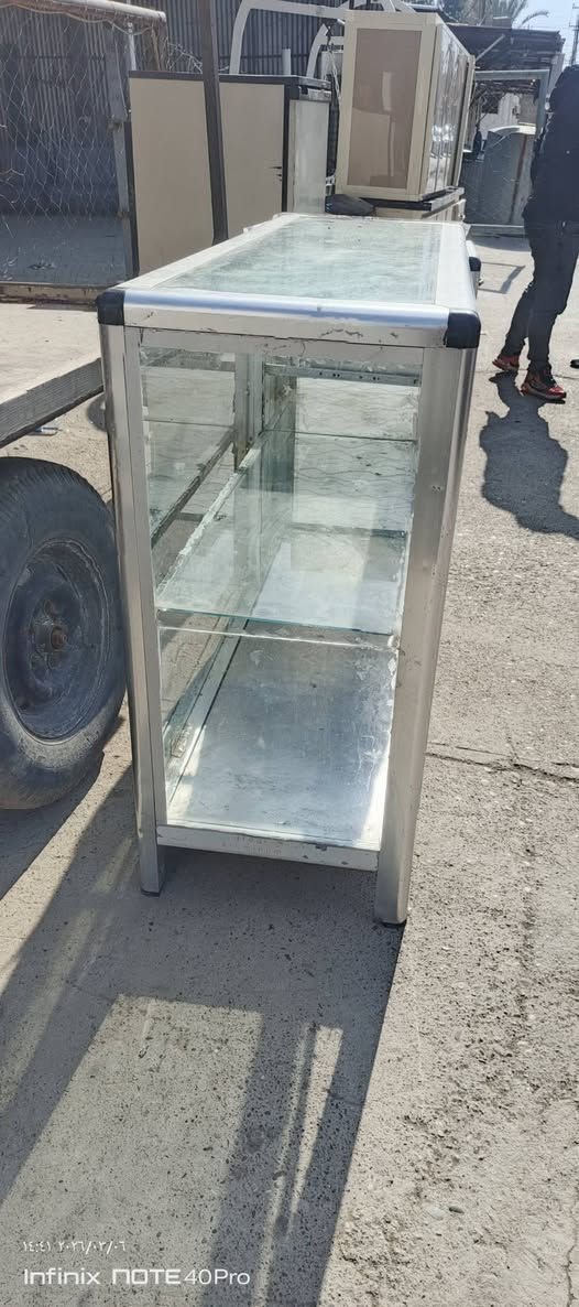 السلام عليكم
جام خانة للبيع متر ونص شغل ثقيل مابيها كسر المكان موصل باب جديد ***********
