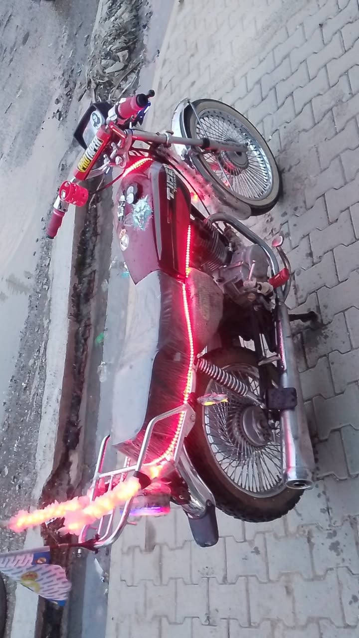 سلام عليكوم عندي هاي درجه لل بيع موديل 2019 تايكر 4كير كهربائية كله شغال مكاني كركوك فيلق لاصرف ولا بخار صلنص فول صوت سعر 375وبي مجال قليل وهاي رقم ***********
