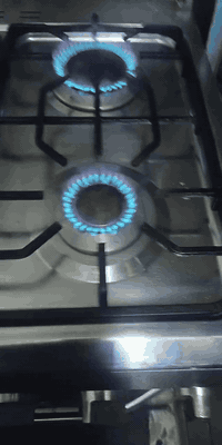 طباخ لبيع السعر ٢٥٠ الموقع حي الركان والرقم ***********
