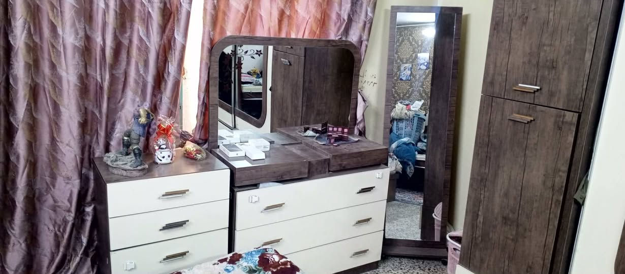 مكلفة بالنشر غرفة تركيا 9 قطع دوشك الجرباية وياها العنوان بغداد التواصل خاص
