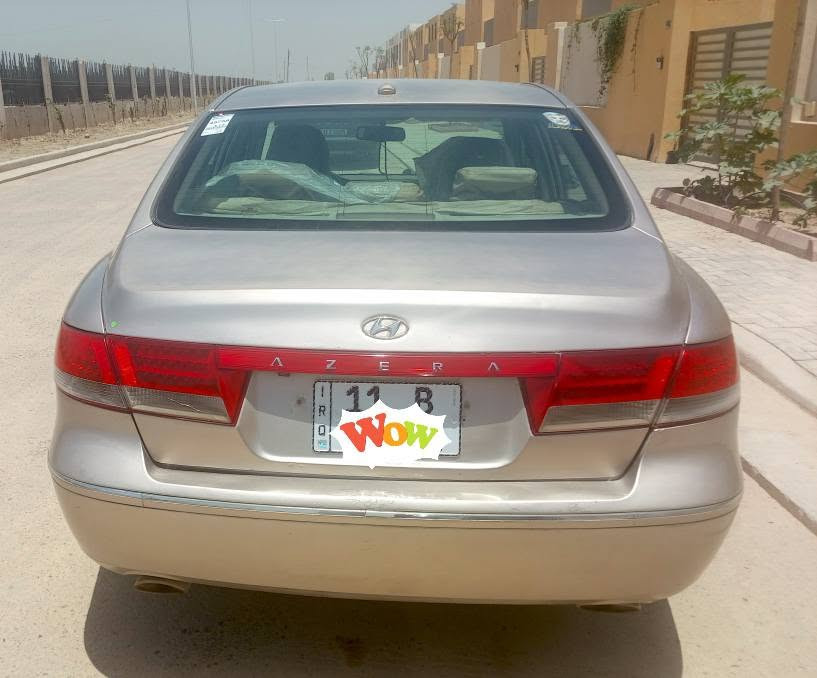 هونداي ازيرا ،2007 رقم بغداد الجديد 
6. سلندر محرك 3300.
 كشنات كهرباء
 تحكمات ستيرن
 كروز سرعة
 شاشة وكاميرة
 تحم تاير
 تدفئة وتبريد ثلج 
جاهزة من كلشي وبأسمي السعر 75. وشرط التحويل ثاني يوم المكان بغداد المعالف أو الدورة ***********. والشراي يتصل ممتواجد بالتعليقات وبدون مراوس
