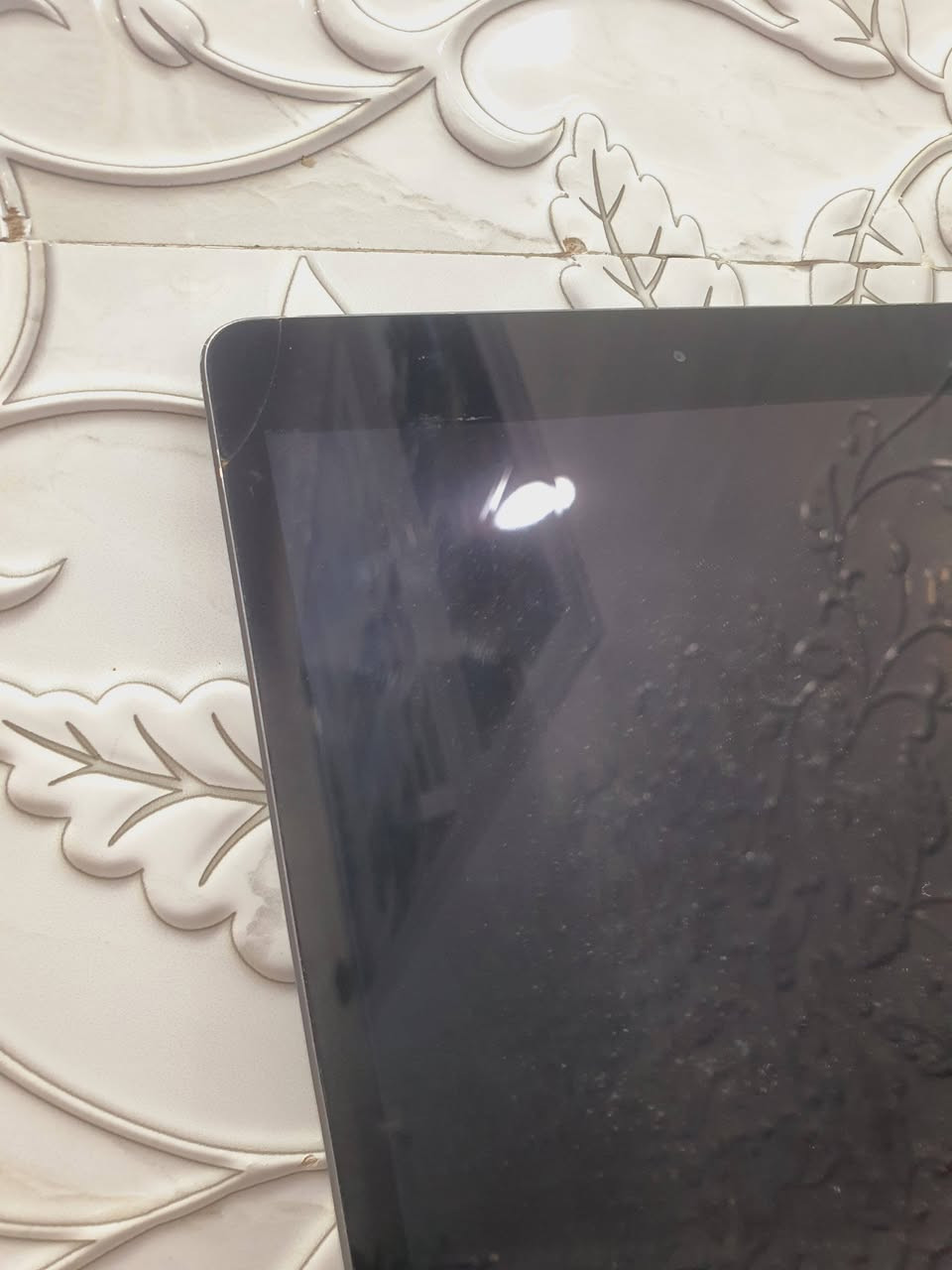 ايباد ايفون 8
كفاله عامه ذاكره128
بي فطر بركن شاشه من فوك كلش بسيط
السعر 225 وبي مجال
***********
