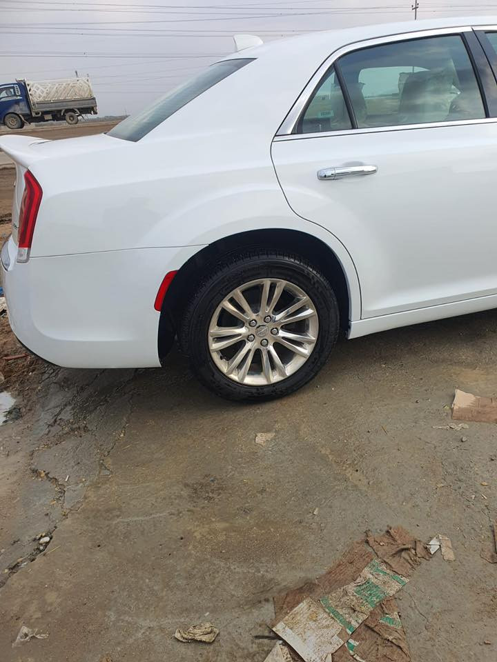 أوباما مديل ٢٠ مرمز ٢٢ للبيع نقد وقصد حسب الاتفاق جاهزه من كول النواحي مماشيه السياره فول مواصفات ***********
