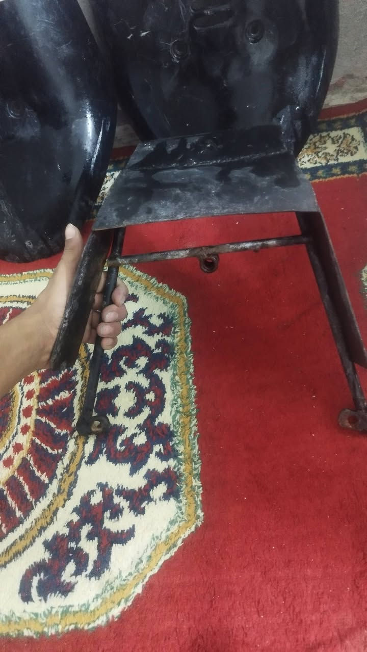 السلام عليكم شباب غراض كفرات بالماكس منغولي زعره فراشه اغراض موجوده كامله مكان ديوانيه *********** واتساب
