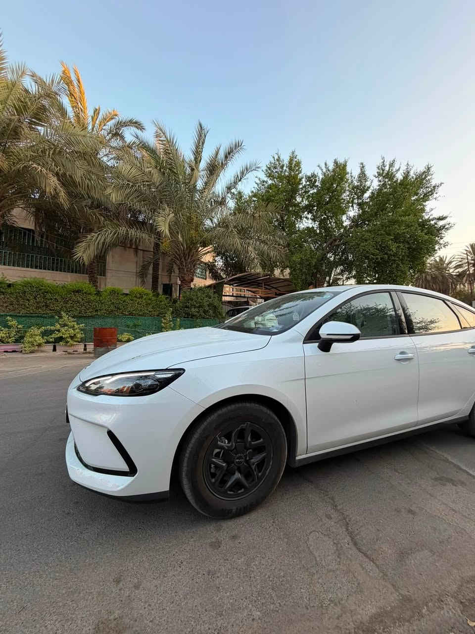 Sell 5 / 2025 

عدسات زنون + LED 
الويل حديد اسود 
أشاير بالمري 
دخول ذكي 
المقاعد باللون الأبيض 
تحكمات ستيرن 
عدادات ديجتال 
شاشة 
كير كرستال
قطعتين تبريد 
Led متصل خلفي 
حساسات 
كاميرا خلفية 
ماشية 
6300 KM قابل للزيادة 
للاستفسار 
***********

