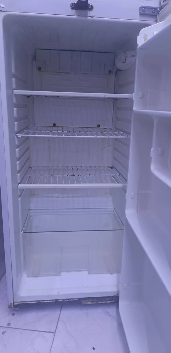 ثلاجة للبيع نوعية ممتازة كيلون السعر ١٠٠ وبي مجال للشراي حجم ١٦


**إذا كنت صاحب هذا الإعلان وتريد حذفه لأي سبب، رجاءا أرسل رسالة إلى الدعم الفني**