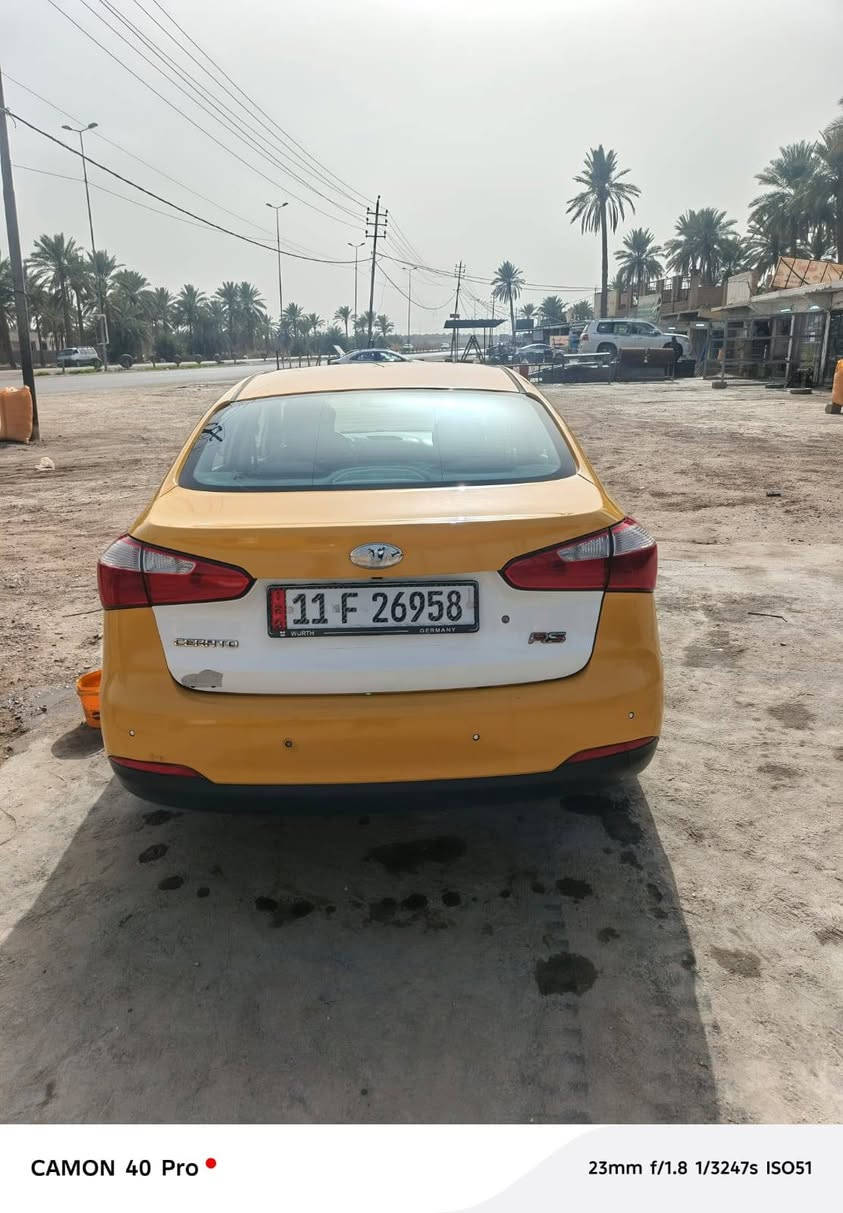 سيراتو ٢٠١٤
خليجي 
ماشية ٣٠٠
محرك ٢٠٠٠ قطرة ما ينقص
رقم بغداد
سنوية لحد ٢٧
لون اصفر
دوشمة نظيفة جدا
تبريد منظومة كاملة شغال
التايرات الامامية نظيفة
صبغ ولا معجون بيها 
السكن بغداد المحمودية
***********
السعر ١٢٢ ورقة
