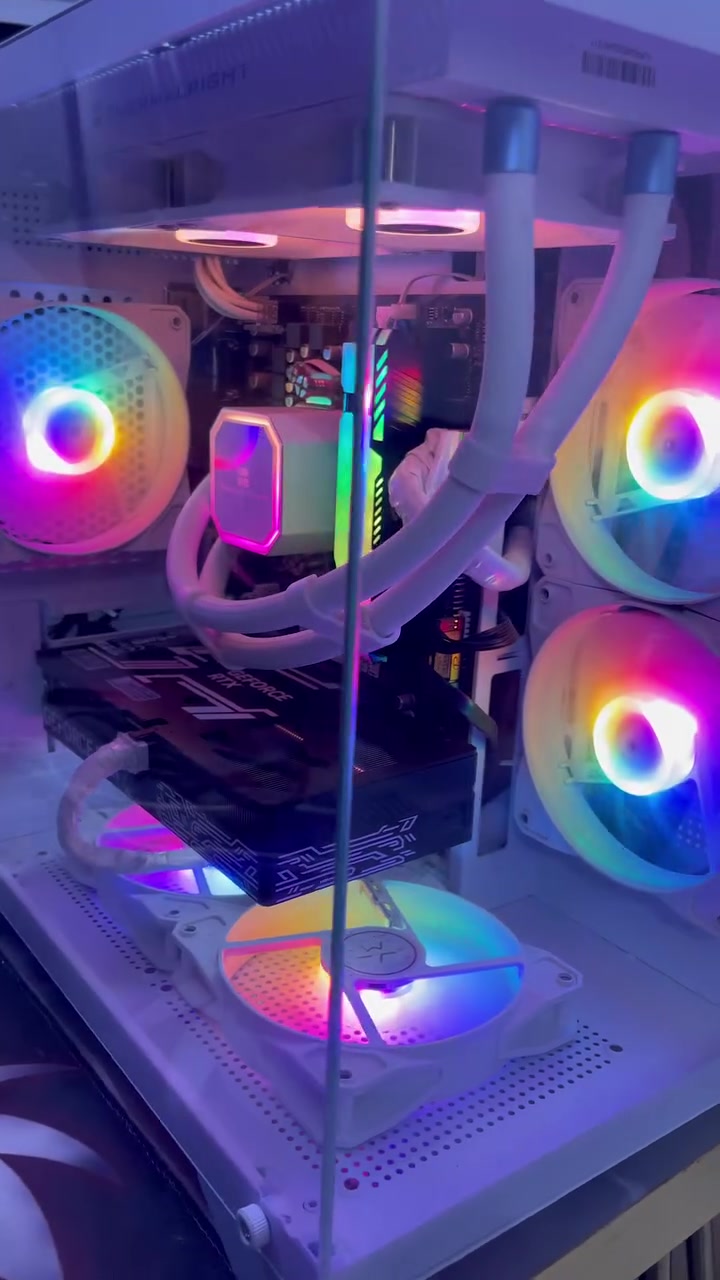 تجميعة للبيع
R5 للبيع 
CPU: AMD Ryzen 5 5600G Box

M.B: Gigabyte A520 M K V2

CPU Cooler: Thermalright Frozen Prism 240mm

RAM:  16GB 3200mhz rgb

GPU: Rtx 5050 8G Galax جديد

SSD: 128GB Samsung M.2 NVMe

HDD: 1TB Seagate Barracuda

PSU: Huntkey 600W 80+ Bronze Case: Century Star 5 RGB Fans
السعر ٩٠٠ الف 
ع الفحص والضمان 
يوجد توصيل


**إذا كنت صاحب هذا الإعلان وتريد حذفه لأي سبب، رجاءا أرسل رسالة إلى الدعم الفني**