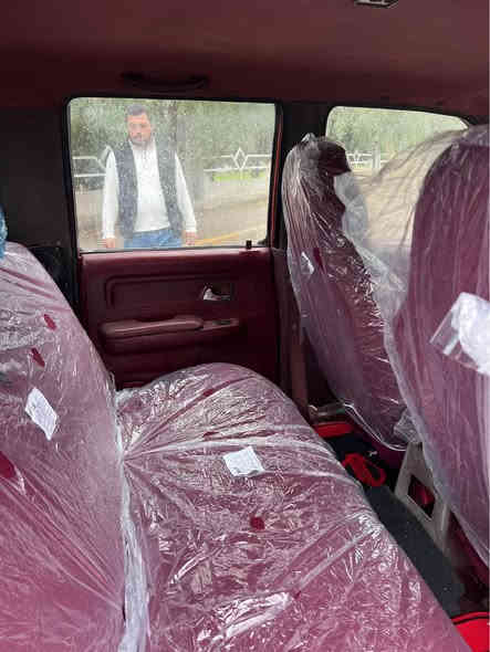 دير موديل 2012
رقم الماني  سنوي بلاستيك 
اوليات حاسيبه شرت 
حزام بخ بى دعم 
دعامي بو دعامي شرت 
تخم تايره ويل كب جديد
داخلي خارجي جديد
بى مسرف زور جوان و خاوين 
سعر 53ورقه محال 
عنوان ناحيه قسروك 
رقم موبايل *********** شيخان
