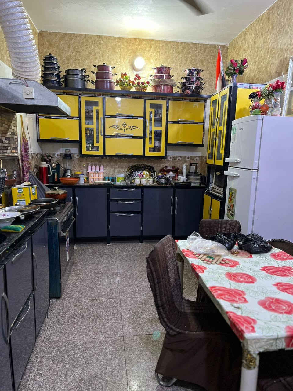 ١٠٠ متر طابقين
حي الرافدين الاولى قرب جامعة العين 
البيت بي ٣ غرف 

مطلوب مبادرة ٧٥ تتحول ع المشتري 

وسعره النقد ١١٧ وبي مجال الاتصال على. 💥⚜️💥 اتصل على الرقم او مراسلة الصفحه خاص 👆🏻
___________💚💥تريد عقارك ينباع ماعليك سوئ المراسله والباقي
 علينه ⚜️ 💥
عنده بيت.  البيع اليجار قطعه.  يدزلي تفاصيل. صور. واتساب بلخدمه حياكم الله ربي يوفقكم
 ___________________________

💙️ #للاعلان عن العقار الخاص بك او للمزيد من الاستفسارات إتصل على الارقام التا
 

778 307 8998

772 369 6708

واتساب رقم الهائف


**إذا كنت صاحب هذا الإعلان وتريد حذفه لأي سبب، رجاءا أرسل رسالة إلى الدعم الفني**