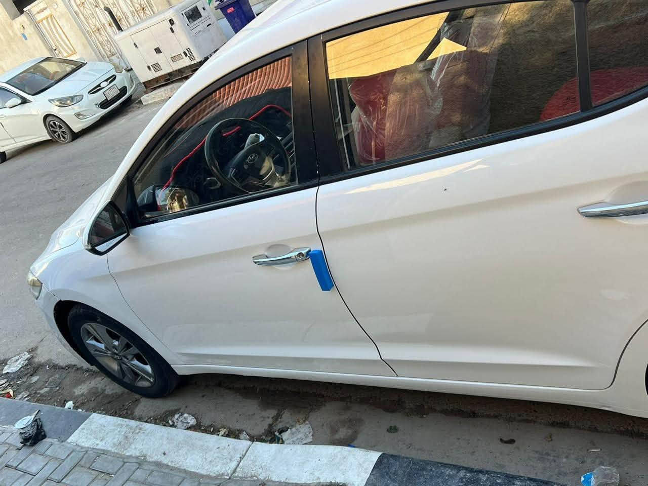 النترا 18 خليجي 
السعر 130
السياره كفاله عامه رقم اربيل سنويه منتهيه
محرك 160 دوش
مكاني البصره 
التواصل واتساب ***********
