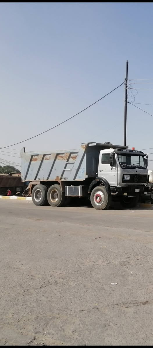 سلام عليكم سياره للبيع مديل 75 مكينه 25كير 130مجموعه نص جيف بسمي رقم الاماني 
لاستفسار على رقم ***********
