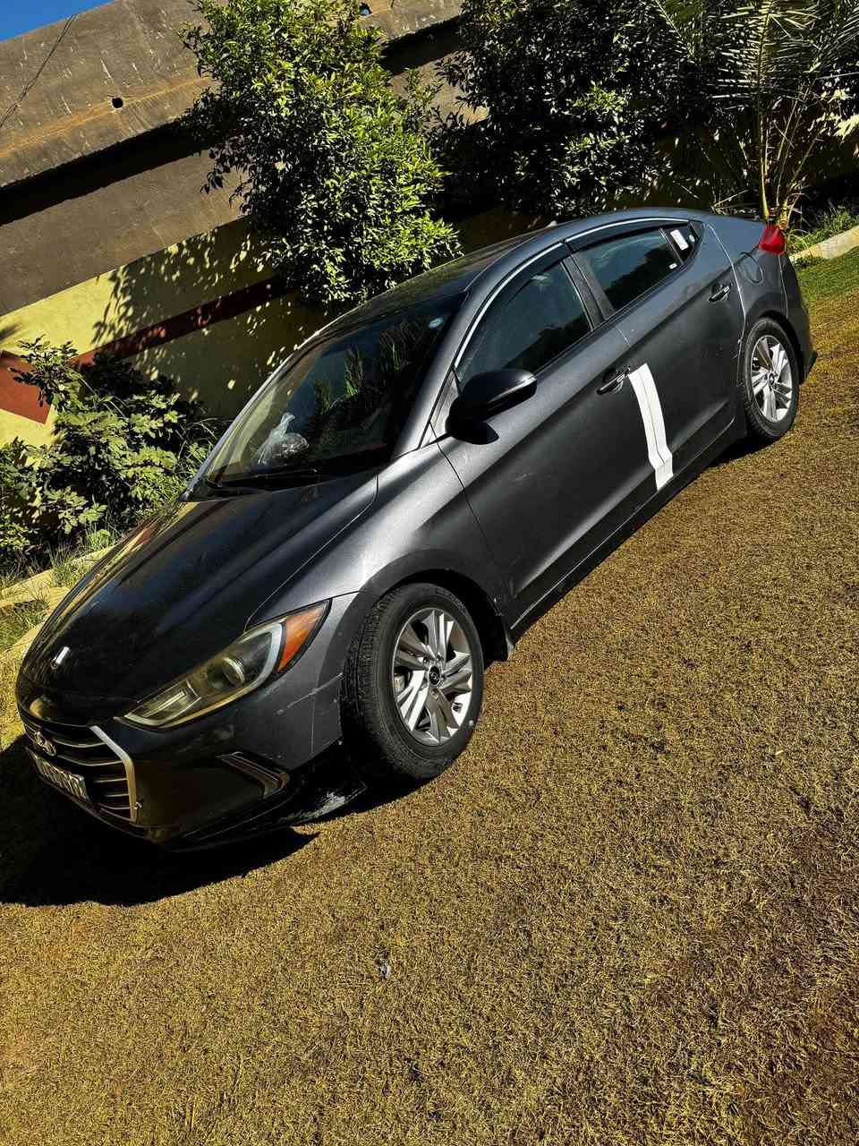 السلام عليكم النترا 2017 
فول موصفات عدا الفتحه والبصمه 
ردارات جانبيه وخلفيه رقم سليمانيه باسمي السياره جاهزه من كلشي متخلي ربع عليها
صوره الحادث بلمنشور
سعرها 130 بيها مجال بسيط 
محرك وكير بلشرط المحرك كازكيت معلاي طابوكه علمود الدوانز   لا تبخير ولا تنقيص


**إذا كنت صاحب هذا الإعلان وتريد حذفه لأي سبب، رجاءا أرسل رسالة إلى الدعم الفني**