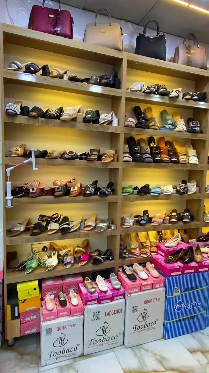 ‏سلام عليكم زباين الكرام وصلت الموديلات الجديدة العنوان سامراء حي الشرطة مجاور مصرف الطيف ￼
 #سامراء_مدينه_الامامين_العسكريين


**إذا كنت صاحب هذا الإعلان وتريد حذفه لأي سبب، رجاءا أرسل رسالة إلى الدعم الفني**