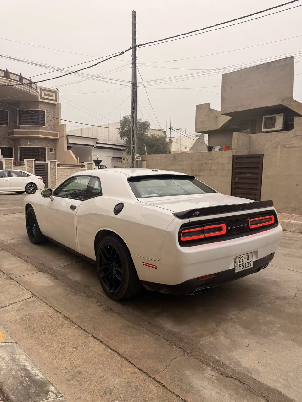 بسم الله الرحمن الرحيم
جالنجر ٢٠١٨ sxt 
سياره ماشيه ١١٨ الف كليو متر 
سياره هزه جديد بسمي 
بيه جامرلغين وبونيد ووباب سكن 
ومبدل اله محرك جديد 
سياره جاهز من كل نواحي سبب بيع عاجبني تيسلا لو بي وادي 
١٤٥ وبيه مجال 
***********
مكاني كركوك ..
