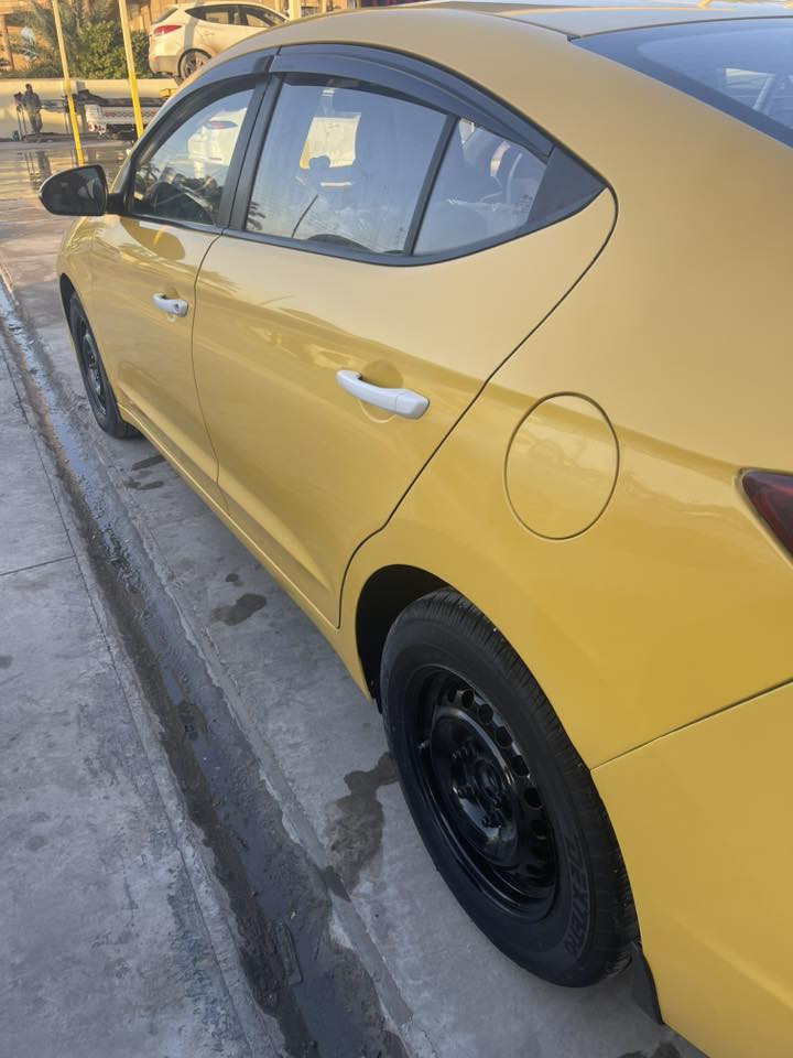 سلام عليكم النترا موديل 19 خليجي مكينه 2000 دوش كير اي تي بلاد لايتات ال دي سياره جاهزه تدفئه تبريد مصفره هيئه وغرامات بسمي كير محرك مكفول بيه بنيد مبدل وطخه بلجاملغ الخلفي صبغته وحده تبريد قطعتين مكانه سلمان باك المدا ئن (***********)بيع فقط(سعره 140 ) وبيه مجال
