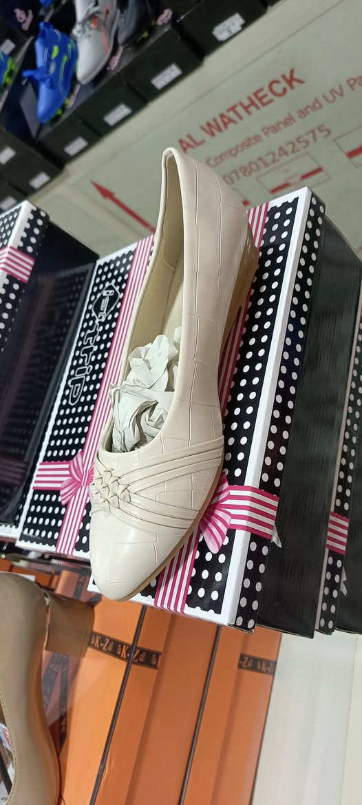 🌹🌹🌹 اهلا وسهلا بزبائننا🌹🌹🌹

🌹🌹🌹حذاء نسائي فلات طبي🌹🌹🌹
-متوفر بأربعة الوان
-قياسات من 37-41
-سعر القطعه9الاف
قطعتين 16الف
توصيل 3الاف فقط😍لكل المحافظات

العنوان: الحلة/شارع حلة بغداد/مقابل محطة ابو عجاج 
واتساب ***********

#كوجي
