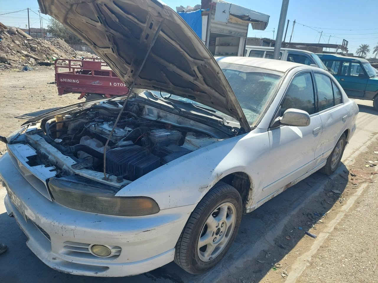 ميسوبوشي كلنت موديل 2000
تدفئة و تبريد فول
تخم تاير جديد
كير و محرك نظيف ضمان
السياره ناقصها ارفيو فقط
السياره طرف ثالث 
السعر 20 و بيها مجال 
التواصل على هذا الرقم فقط
***********
