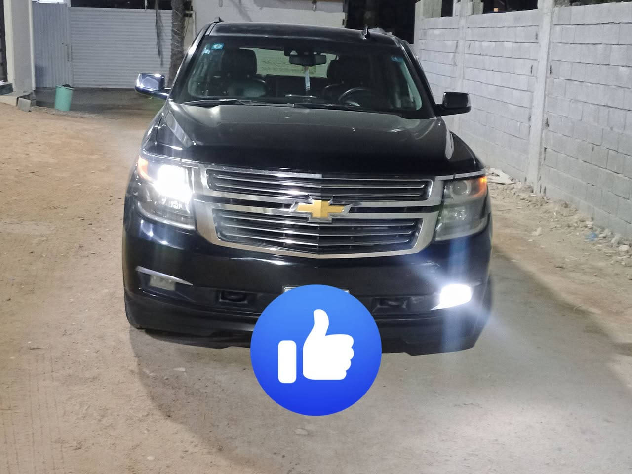 سلام عليكم تاهو للبيع موديل 18 بعد معروفه مواصفاتها مايحتاج اكول وارد امريكي حادثه شخوط بل باب السايق والباب الخلفي فنينهن مصبوغات والباقي كله كفاله حداديه جديده مكينه مامفتوحه كير كله وكاله مال بيت ماشايفه الخط ماشيه 127 رقمها بغداد راعيها موجود السعر اتصل ***********
