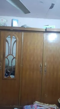 ثلاجه نضيفه • ميز دراسي • مدينة الصدر فلاح