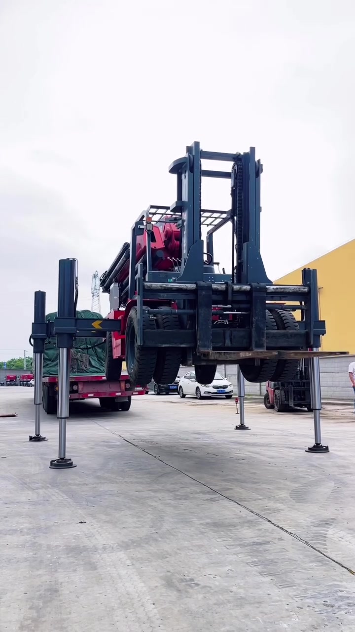 Forklift tail crane #construction #machinery #factory #crane #forklift #truck


**إذا كنت صاحب هذا الإعلان وتريد حذفه لأي سبب، رجاءا أرسل رسالة إلى الدعم الفني**