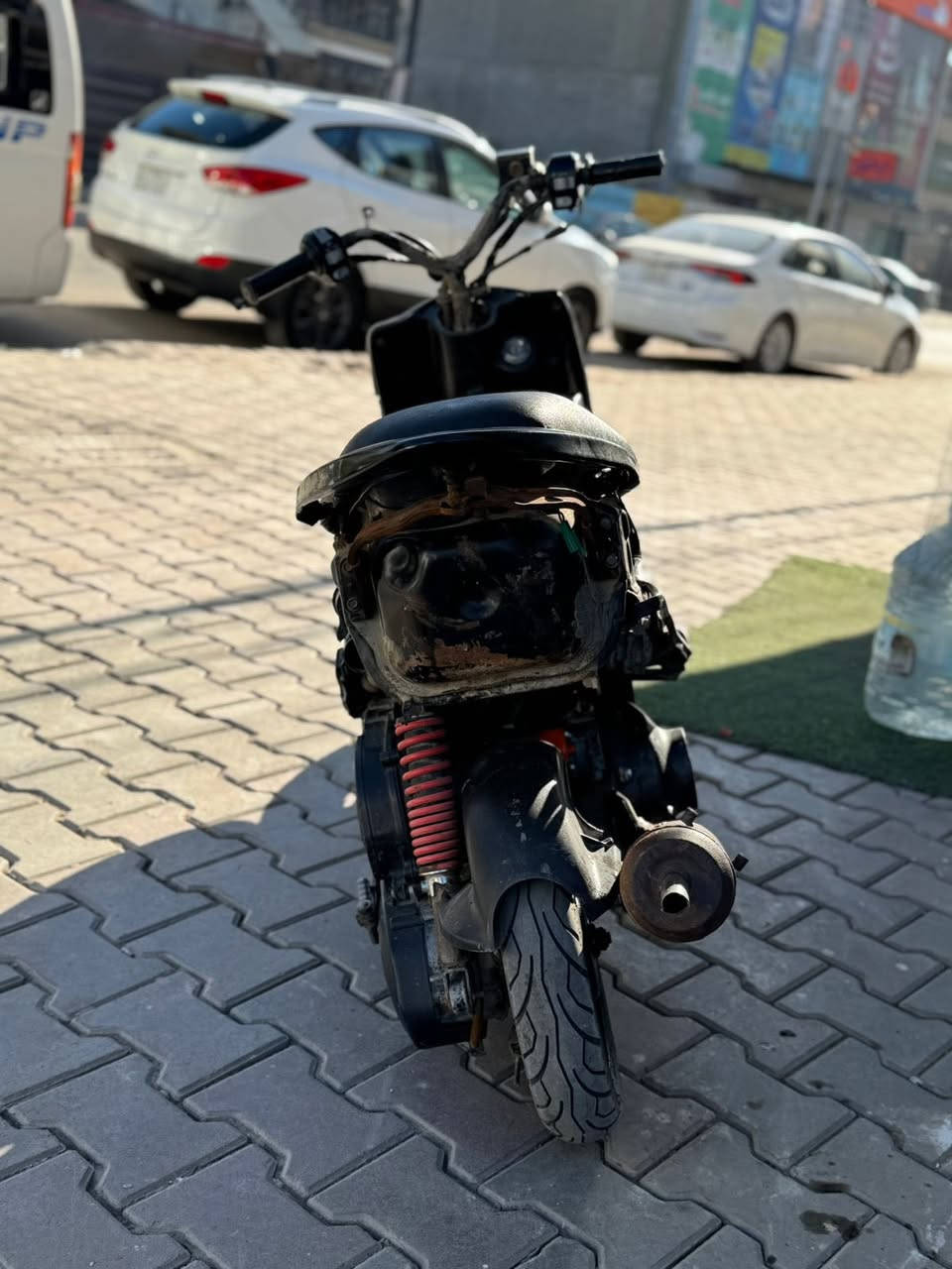 سلام عليكم ماكس عدله مال لعب للبيع دراجه مكفوله نكره بكل وقت مكينه ممفتوحه السعر ٤٠٠وبيها مجال حك الجيه رقم هاتف ***********
