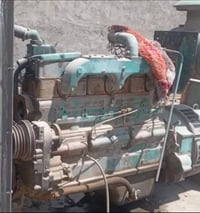 محركات كمنز خمسه ونص انجكتر دهن وجكتر عادي يفترن ابيع كوم حديد ٠٧٧١٨٢٨...