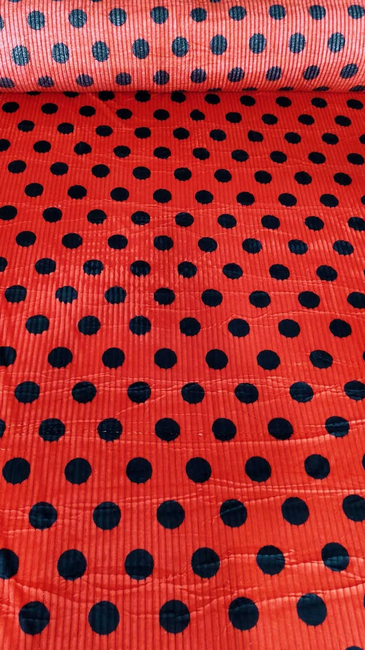 وصل القماش الشتائي ❄️❄️🌧
 خاولي (بطانية) درجة أولى محفر 👌🥰🥰
خامة ناعمة تجنن💯💯
عرضه مترين وربع 👈سعر المتر الفين2000 بس❤
ونشتغل فرشات خياط حسب الطلب 💥💥
التوصيل5000  الاف لكل المحافظات 😍😍😍
وداخل الحله توصيل 3000🔥🔥🔥
للطلب والاستفسار مراسلة البيج او الاتصال على الرقم
*********** واتساب☎️
