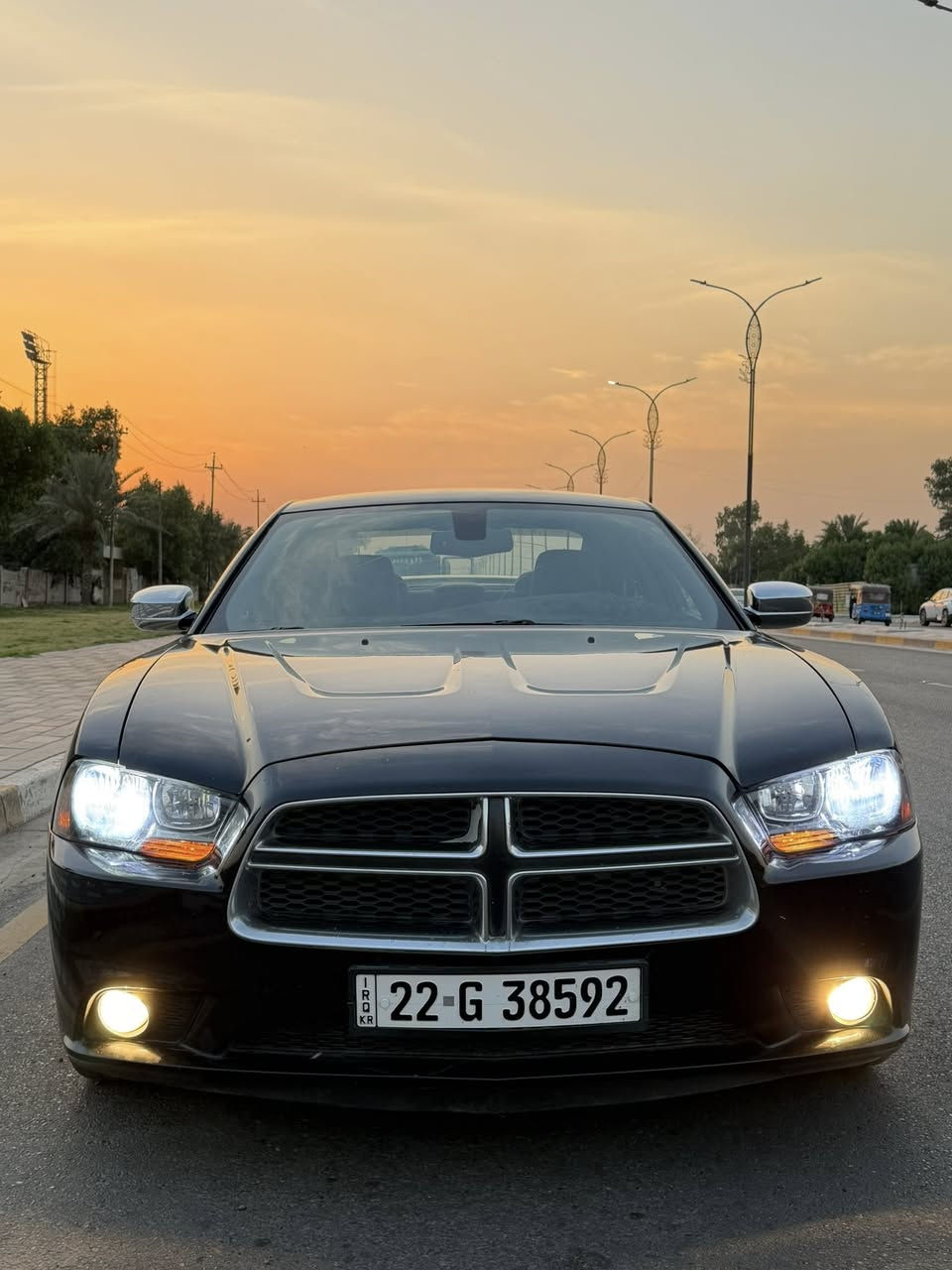 السلام عليكم جارجر 2012 SXT امريكي طابه گلين وبلعراق صار بيها شبرين صبغ بين الجاملغ والبنيد فقط باقي السياره كفاله 
السعر ( 122$) مكانها بغداد زيونه *********** 
سياره حيل نضيفه بدون حادث بدون دواخل لغواد وشواصي مكفولات محرك 6 سلندر تبريد ثلج صدر امامي خلفي وتخم تاير ويل شاده جديد قبل سبوع السياره رقم اربيل انگليزي تحويل مباشر الشراي يتصل
