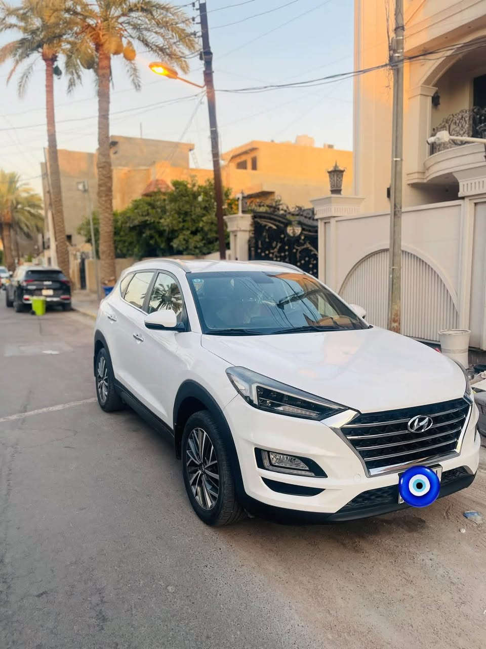 توسان خليجي كلين تايتل مكفولة
٢٠٢٠ ماشية ٩٣٠٠٠
مواصفات فوووول 
رقم بغداد ب اسمي 
الرقم *********** 
موجود بغداد حي الجامعه
