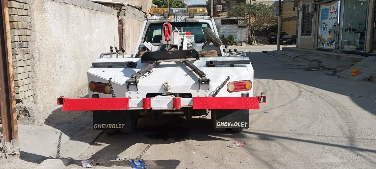 السلام عليكم
بهبهان 1996 بلادية بدون صبغ سيارة جاهزة

عنوان بغداد البياع 

هاتف ***********
