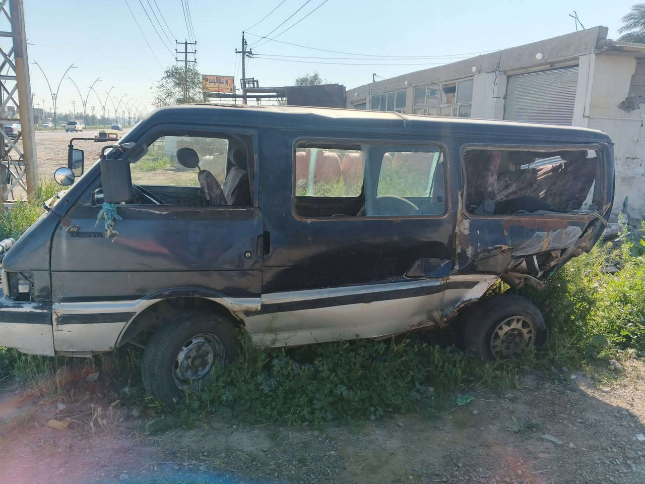 سلام عليكم كيه بسته مديل 93لبيع بيهه حادث
ابيعهه على حادثهه السعر 12ورقه وبيهه مجال الشراي مكان ديالى شهربان جسر مهروت ‏‪***********‬‏
