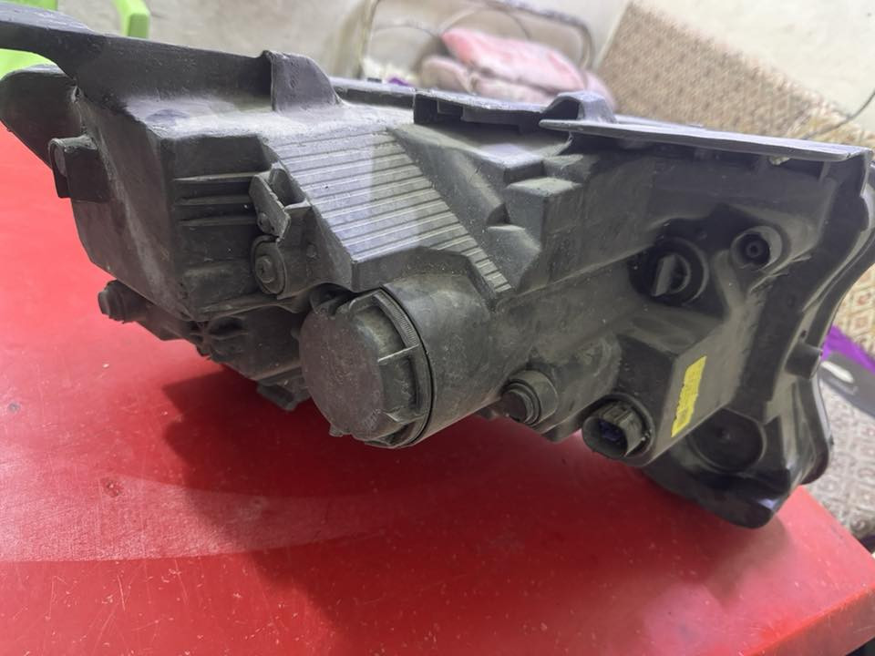 سلام عليكم للبيع لايت سورنتو منوديل 2021 الو 2023 4 عدسات  زينون امريكي  نظيف جدا فقط مصلح قاعدة البرغي مكسورة وتصلحت السعر 250$ مكان ديوانية
استفسار الاتصال ب ***********
