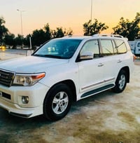 وبركاته اريد تعليق حلو مثلك يسعدني واكون خادم الك والسياره وراعيها ترخ...