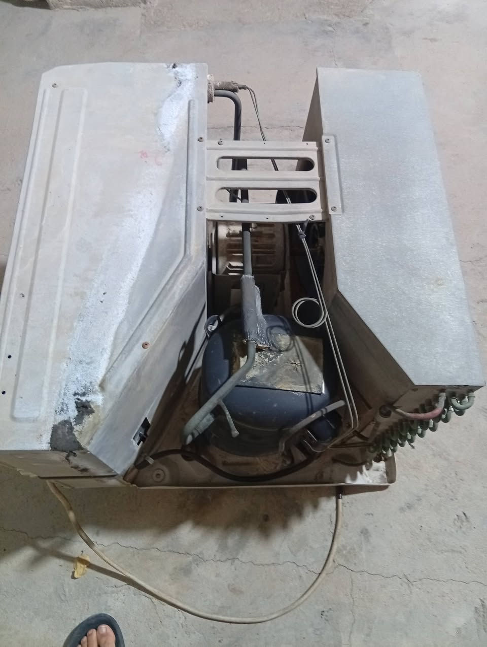 سلام عليكم مكيف طن ونص كمبريسر مو بطل 
شغال دفع قوي وبروده فول افحص وخذ السعر 175


**إذا كنت صاحب هذا الإعلان وتريد حذفه لأي سبب، رجاءا أرسل رسالة إلى الدعم الفني**