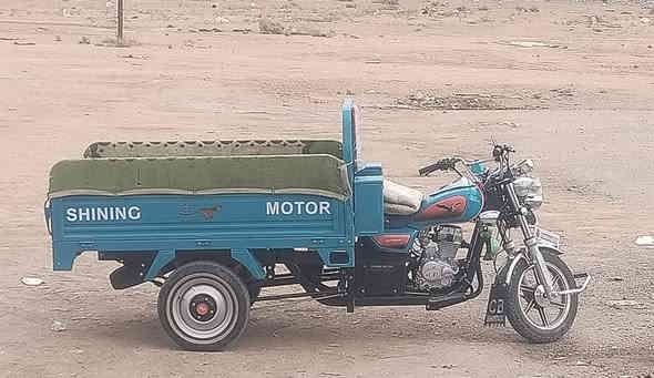 يالله السلام عليكم ستوته جمره للبيع
طالعه من الوكيل يوم 9بشهر الـــ11يعني صارله شهر من طالعه بعده بل جيس من طلعته لسه اي حمل ماشايل بيه مربله وكامله اي نقص مابيه  اوراق اصولي ومكمركه شرط الترقيم كله شغال الستوته مجنبزه تاير ابو الخطه وكبات مضيوف عليه هورن يوكن الاصلي وسماعات وسبير وبديه مبطن حته الارضيه مال بدي مبطنه مثل ماموضح بل صوره ستوته خير من الله سعره{2800} 
رقم/***********
عنوان/حله شريفه بنت الحسن
