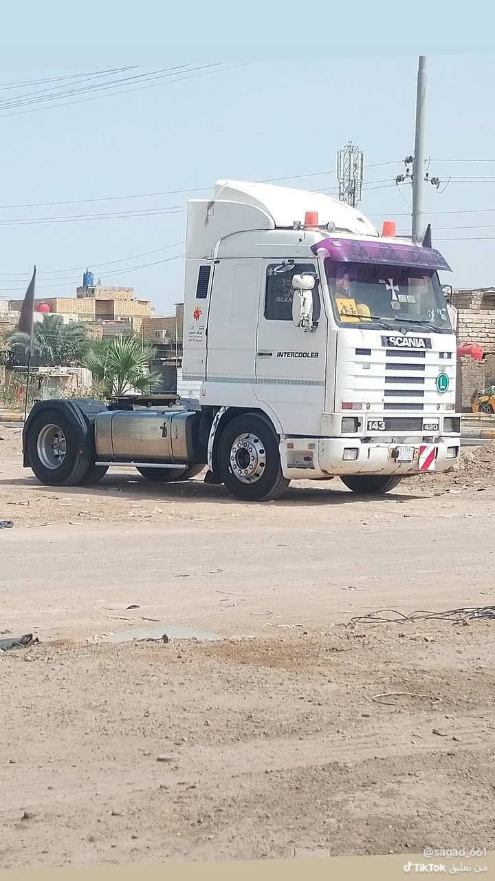 سلام عليكم سكانيه بطه بس راس البيع 96 رقم بغداد بسمي مكينه 8 010 لاتنقص ولا بخار ابد   كير 3 /3 تخم تاير مسجله صهريج بلنسويه تصريح أمني بيها
مكاني الناصريه 
***********
