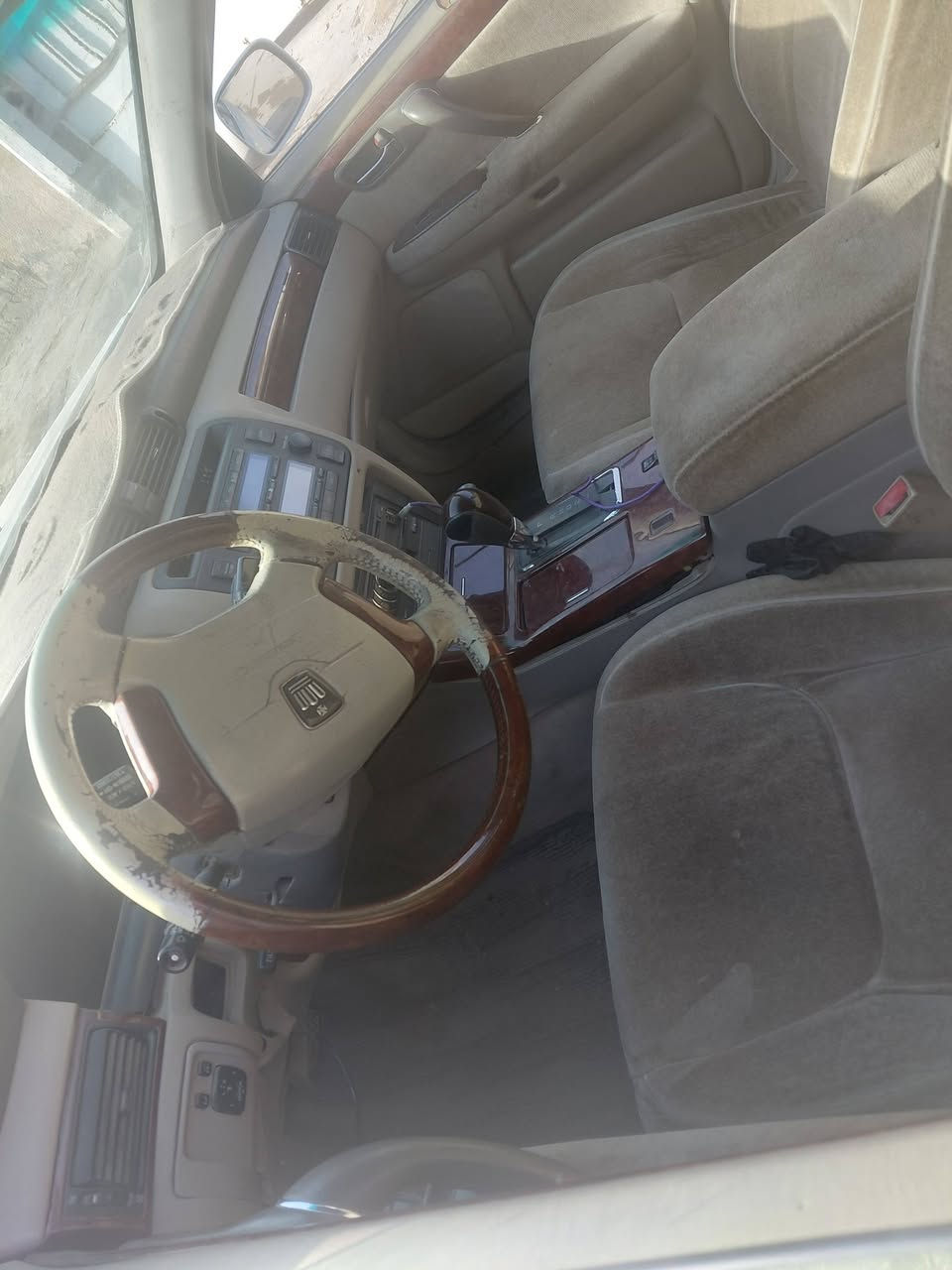 موديل ٢٠٠٢   لسعر ٣٠  بدون كص ***********
