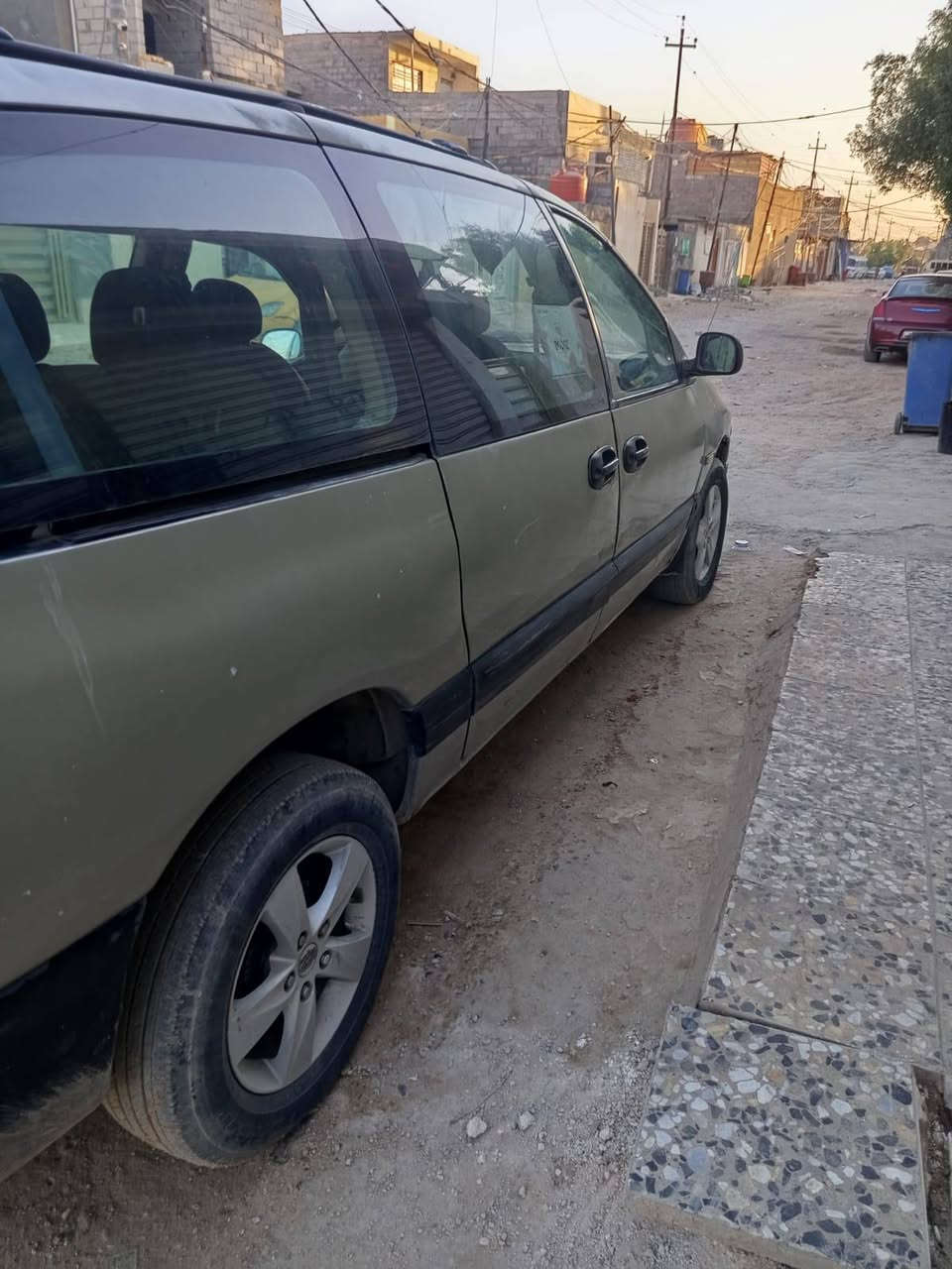 سياره دوج موديل 97 محرك وكير بلادي السياره جاهزه السعر 38مكاني بغداد الاتصال ***********
