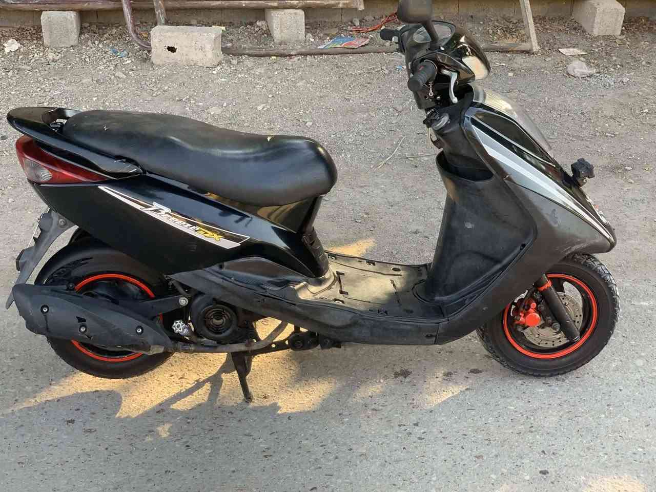 بريز للبيع كفالة عامة برغي مانقصها السعر 650 وبيها مجال  العنوان بغداد تقاطع النهروان ‏‪0786 397 4313‬‏
