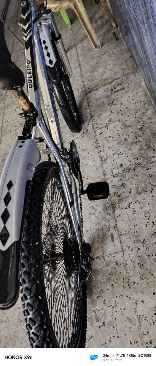 السلام عليكم بيسكل للبيع السعر 80 قفل العنوان بغداد الشعلة الحجم 26


**إذا كنت صاحب هذا الإعلان وتريد حذفه لأي سبب، رجاءا أرسل رسالة إلى الدعم الفني**